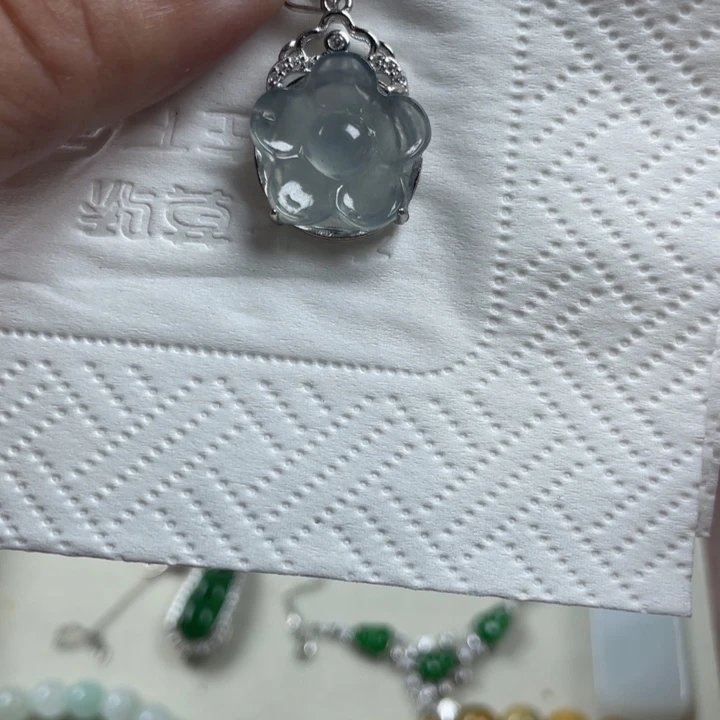 翡翠银S925镶嵌颈饰