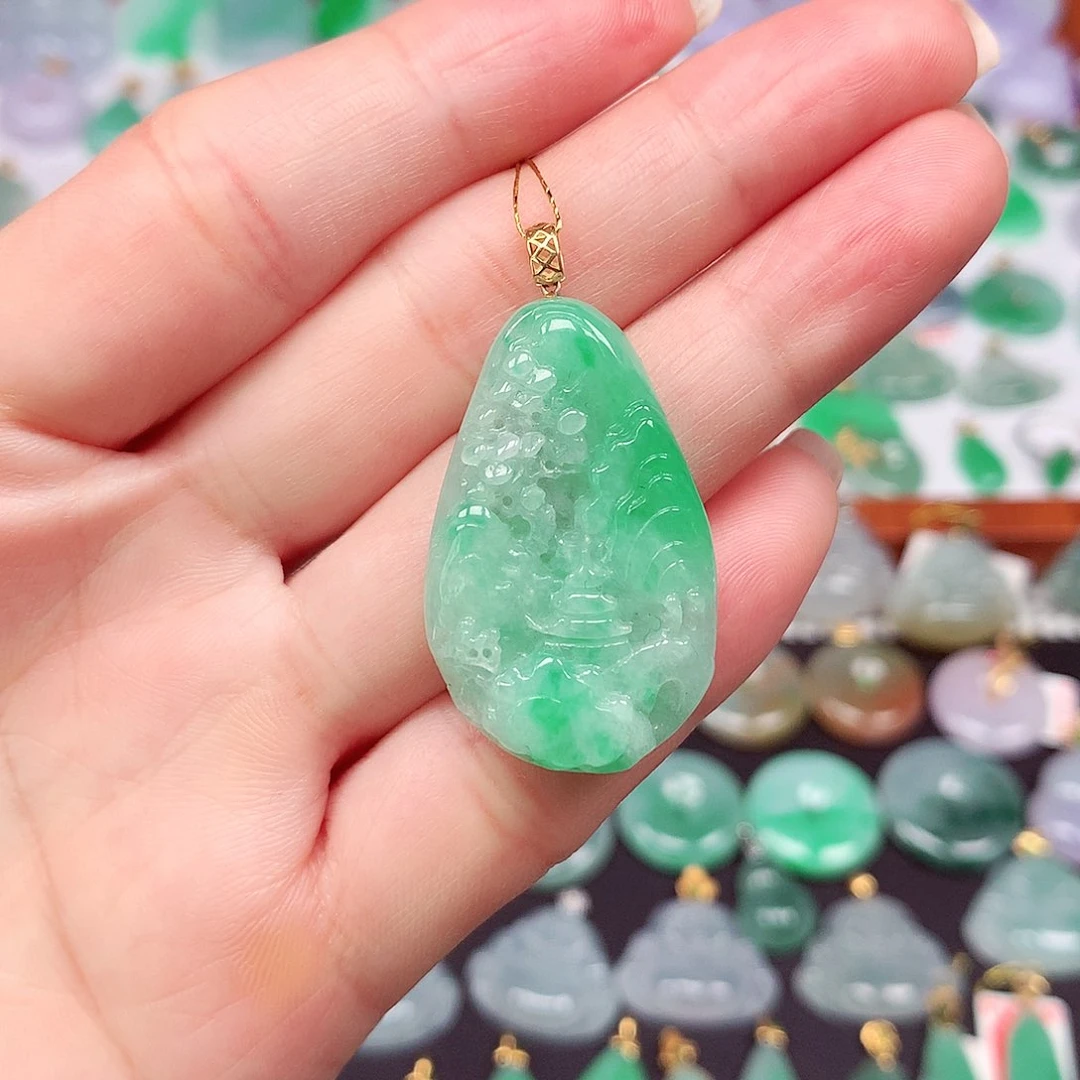 翡翠颈饰18K金镶嵌天然翡翠A货