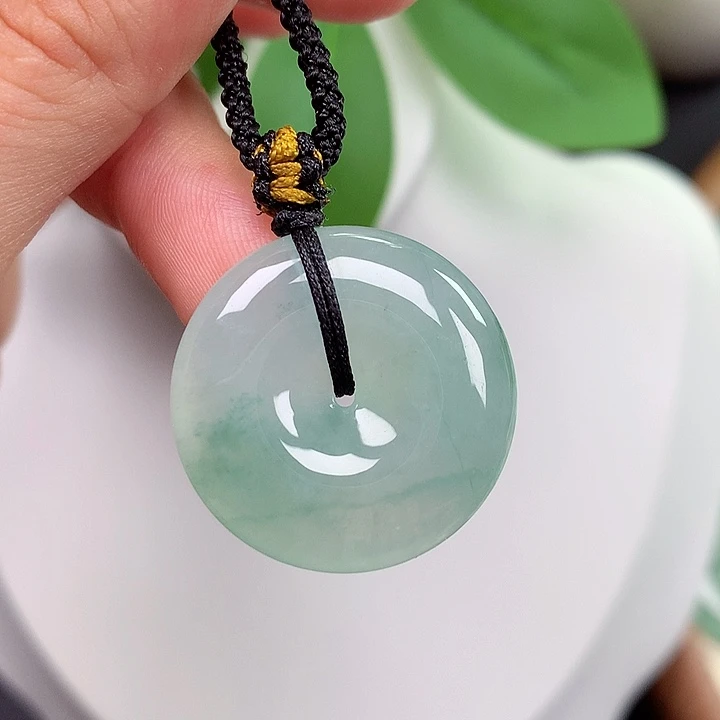 翡翠未镶嵌颈饰平安扣 25.6x6.1mm