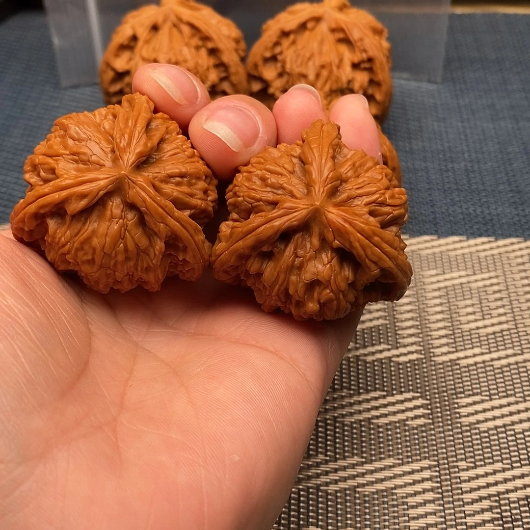 ～***～文玩核桃吊坠三棱