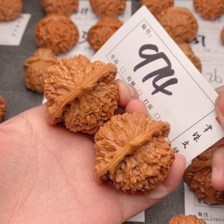 文玩核桃吊坠48官帽974