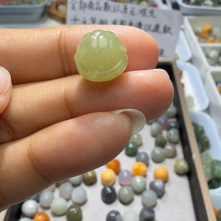 未镶嵌和田玉珠宝半成品