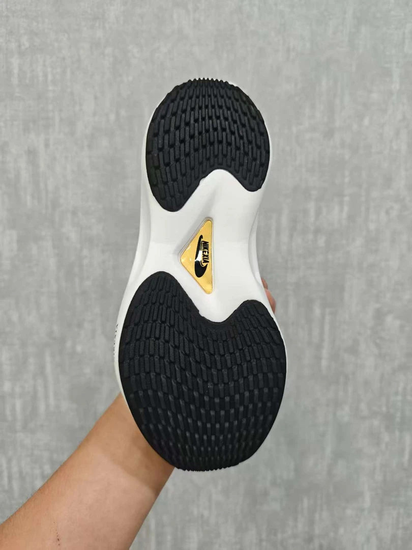 品牌运动鞋跑鞋男2025新款春夏秋运动鞋休闲鞋UB缓震透气时尚百搭