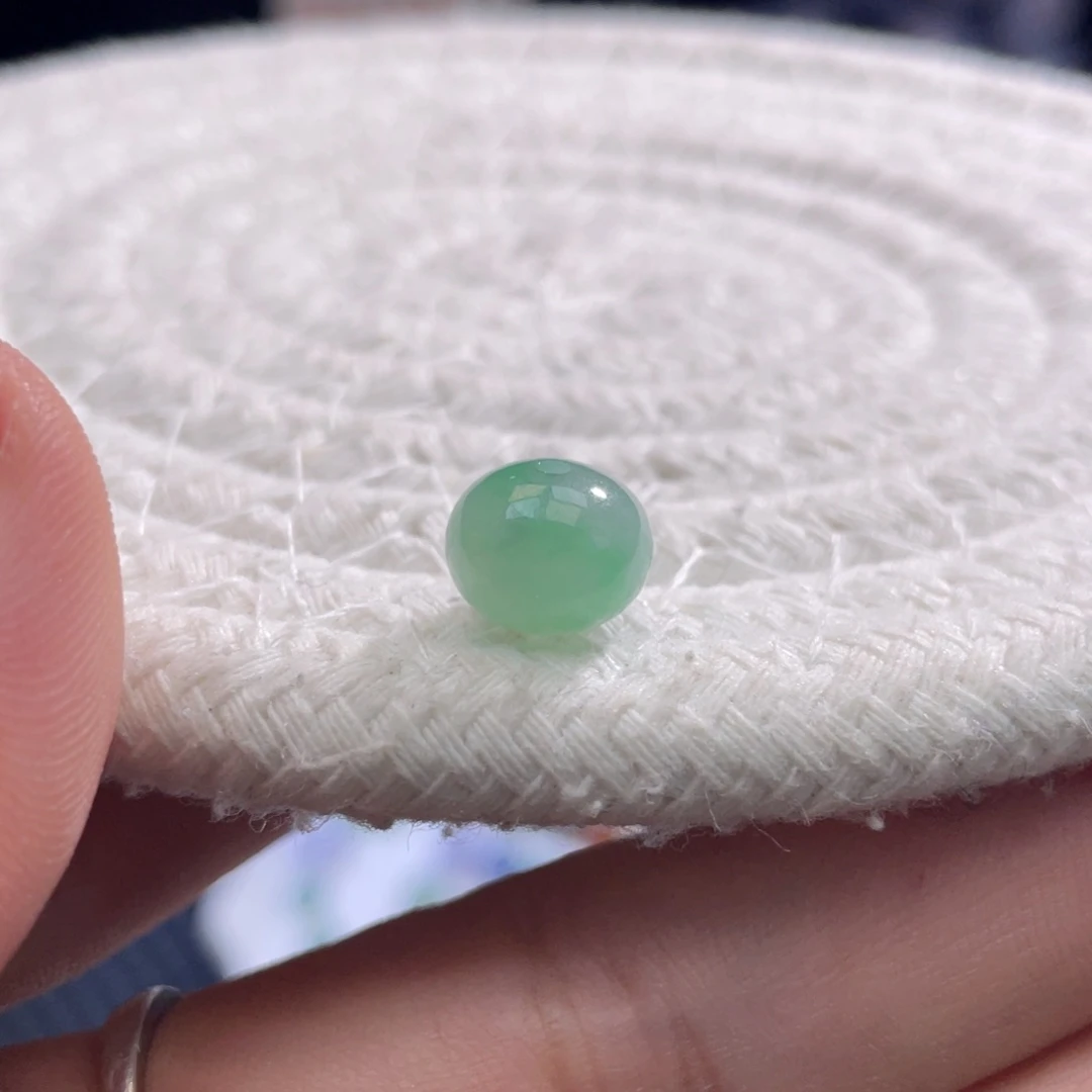 散珠翡翠特色甜绿鼓珠卡9.7-7.8mm
