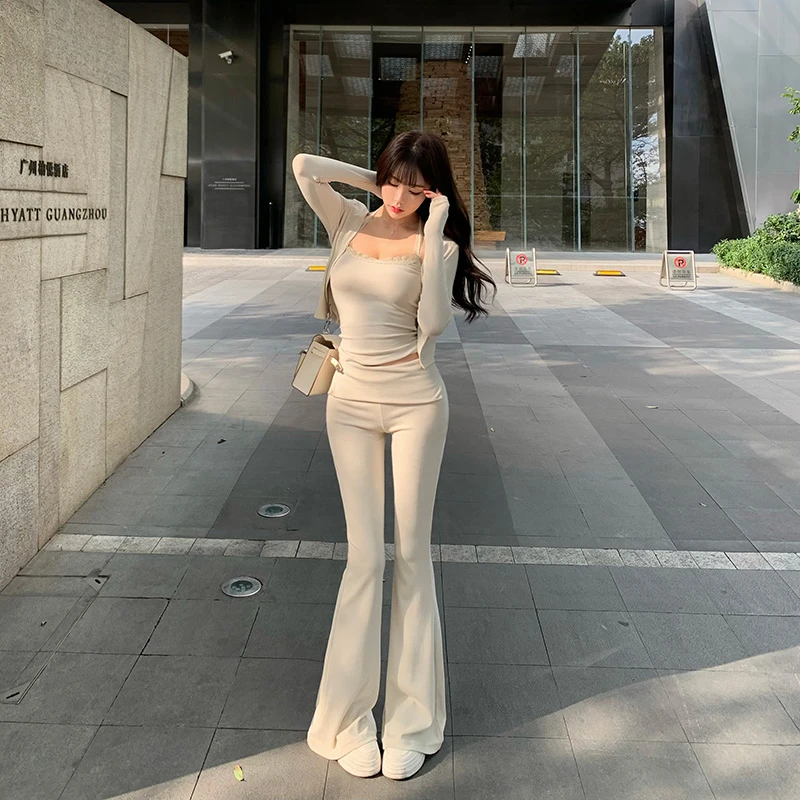 Liuu嘻嘻阿小韩运动套装女春夏蕾丝吊带阔腿长裤轻薄防晒衫三件套