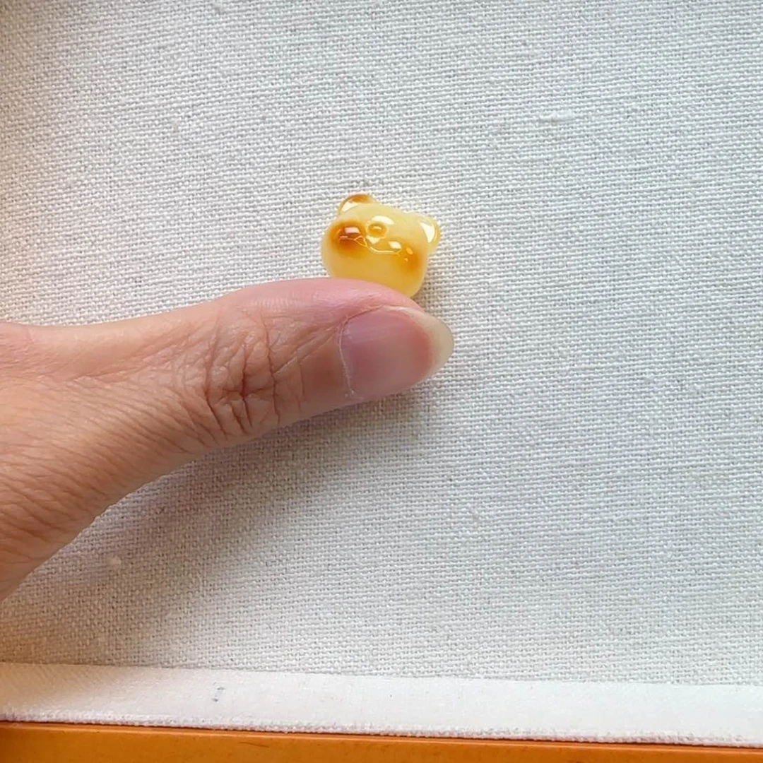 裸石琥珀未镶嵌定制