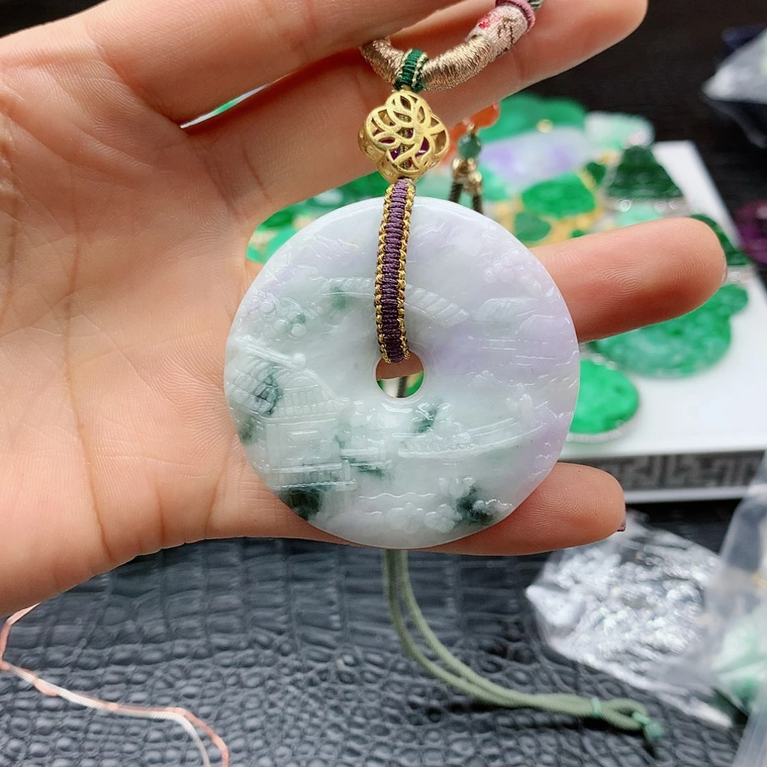 【闪购商品】翡翠吊坠(赠链)未镶嵌