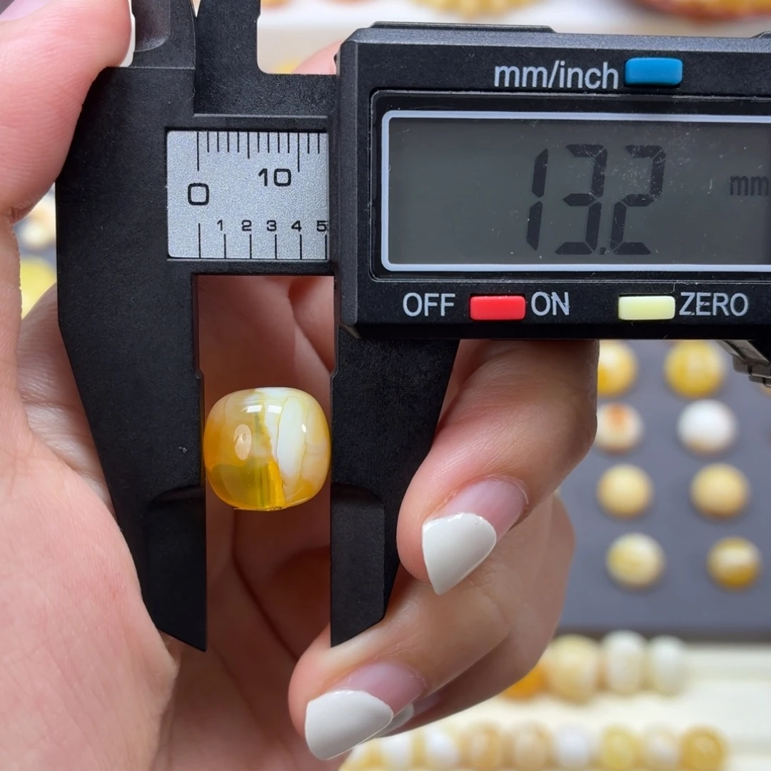 琥珀未镶嵌裸石焦皮金橘白13.2mm