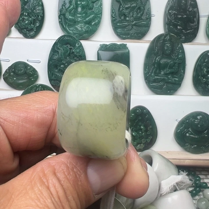 独山玉未镶嵌闪购1