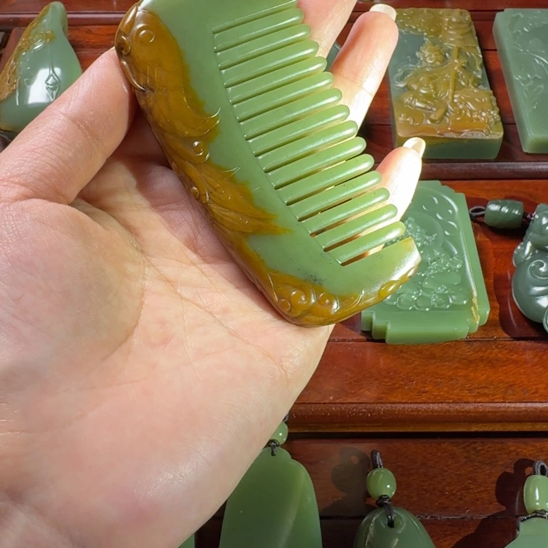 岫岩河磨玉（透闪石质玉）未镶嵌挂件