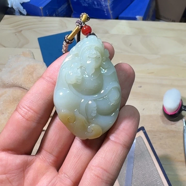 未镶嵌和田玉（糖玉）挂件