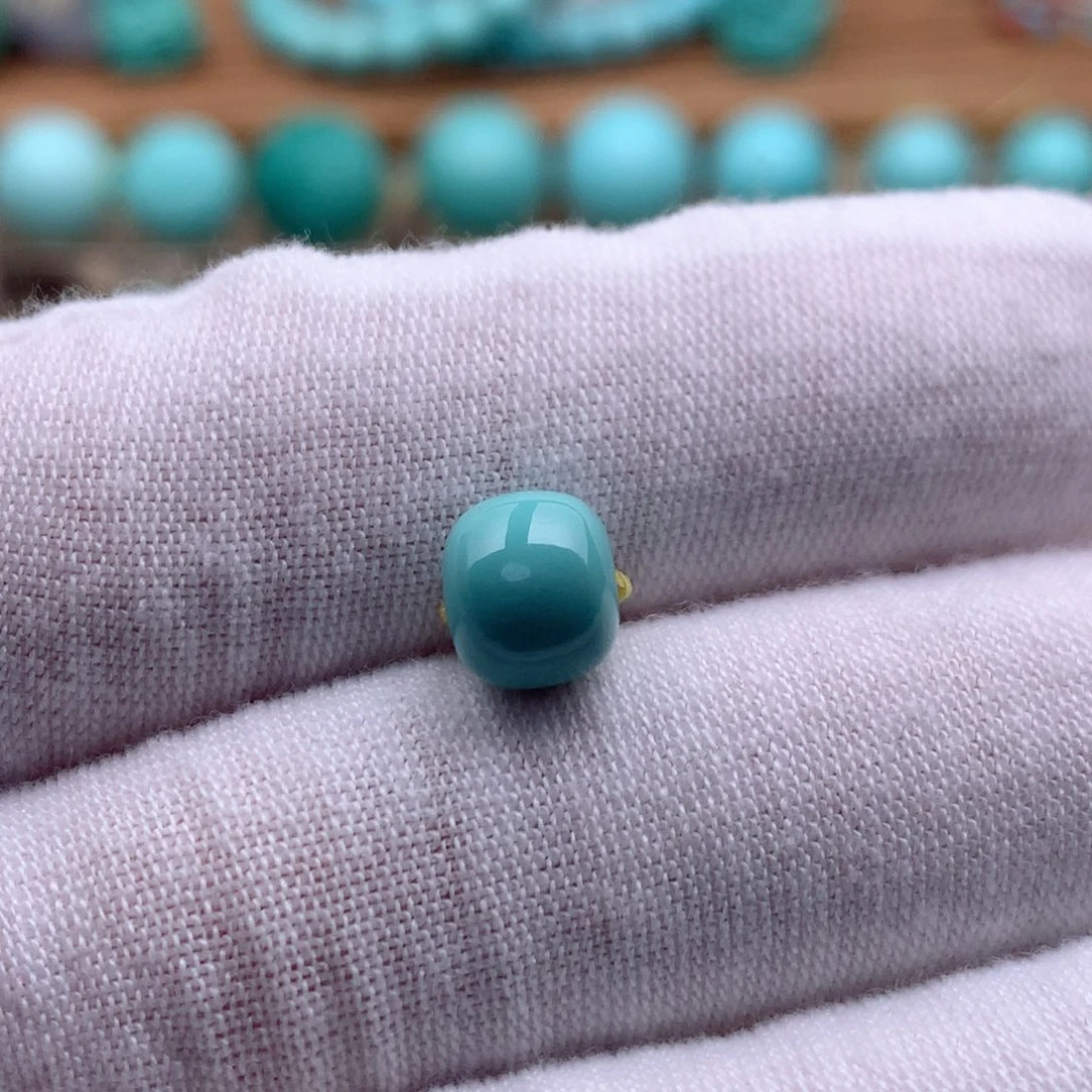 飞***鱼绿松石未镶嵌珠宝奇石