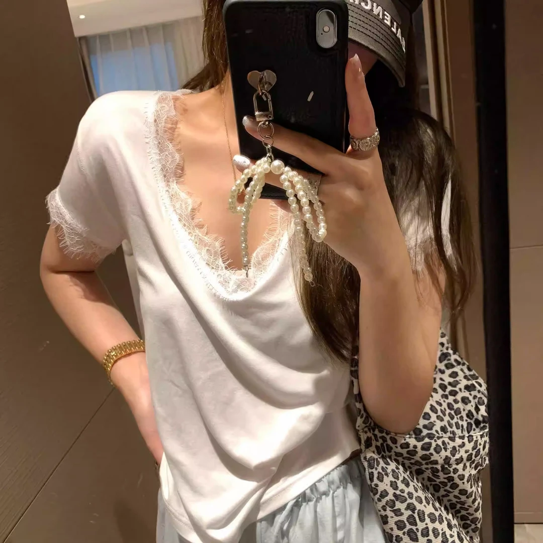 法式V领蕾丝拼接宽松上衣女夏季显瘦慵懒风宽松短袖T恤