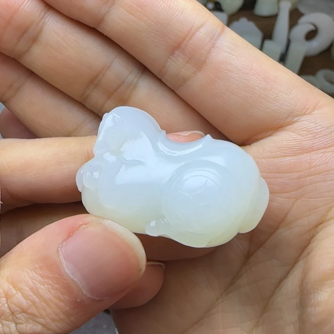 和田玉未镶嵌挂件