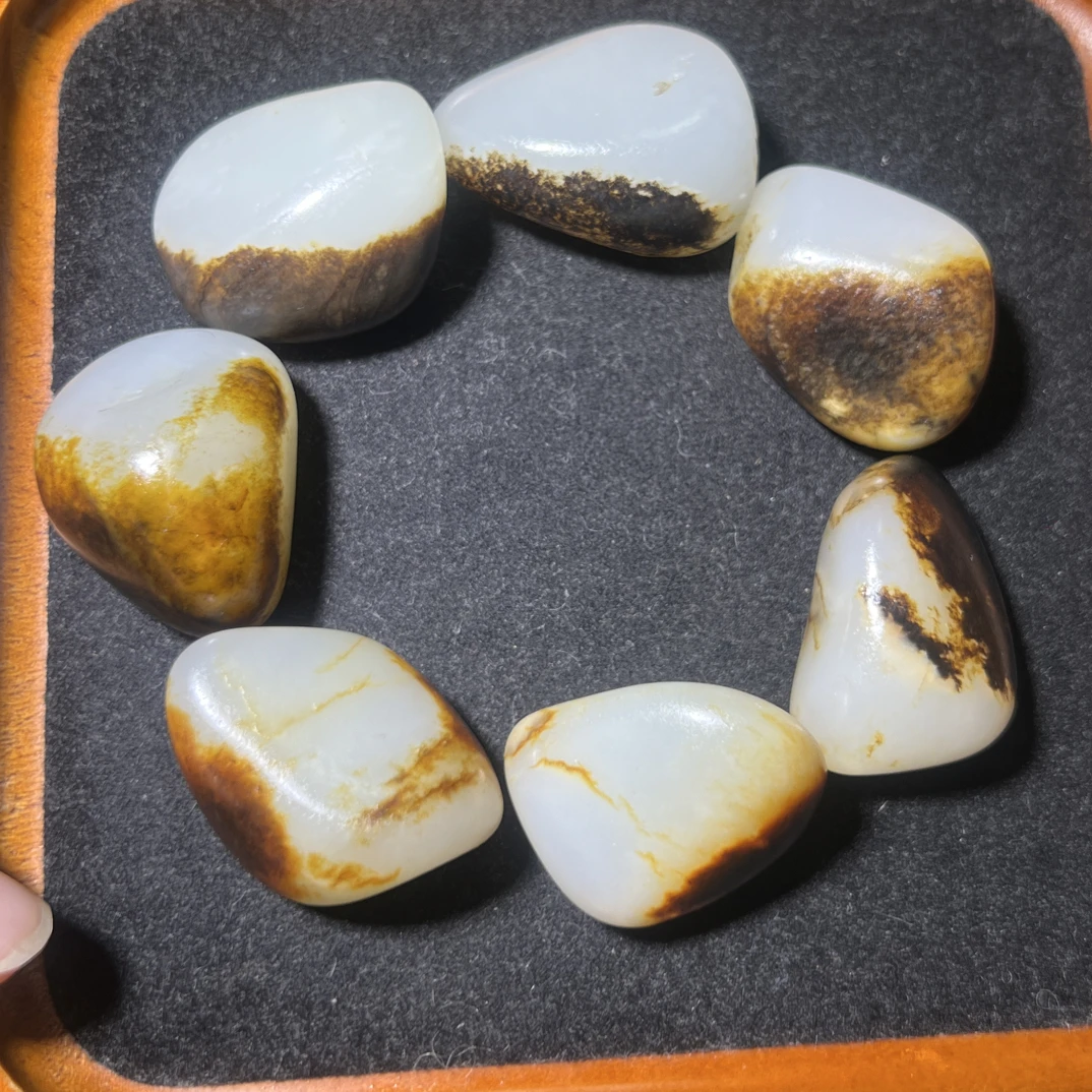 新疆和田玉籽手串125.8克