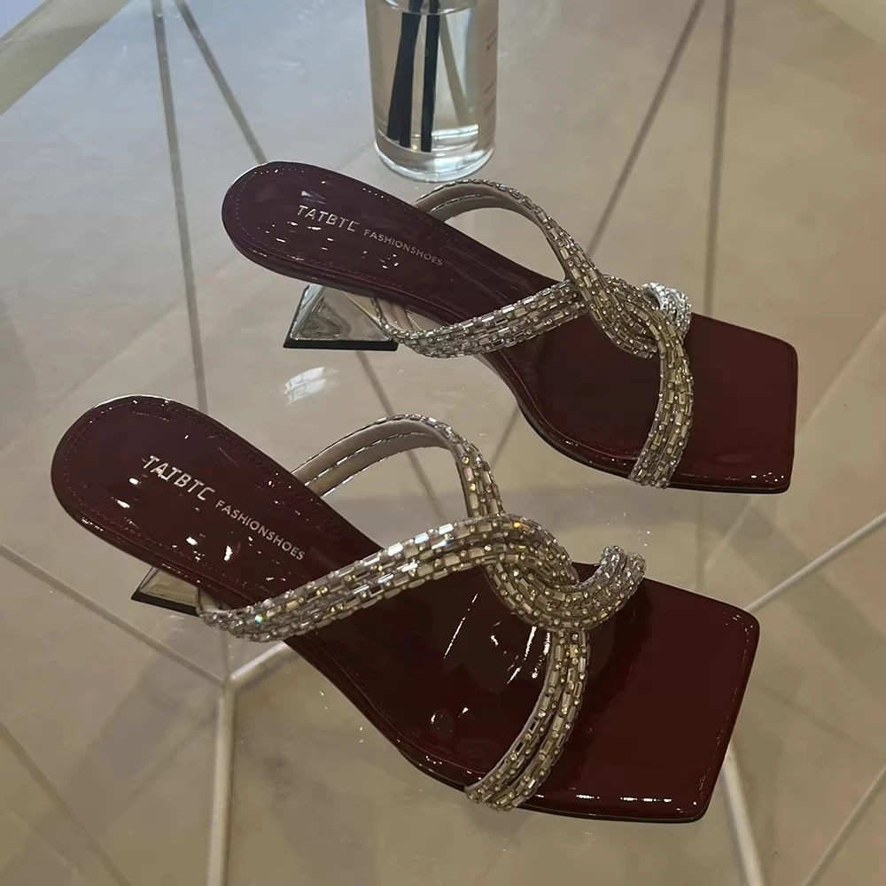 2025年夏季新款露趾拖鞋女外穿气质方头水钻一字带粗跟凉拖高跟鞋