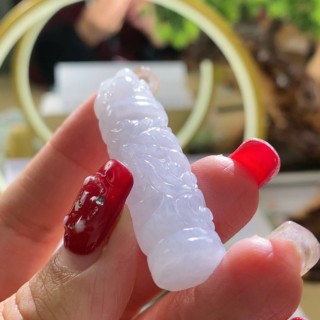 【闪购商品】翡翠颈饰未镶嵌龙柱