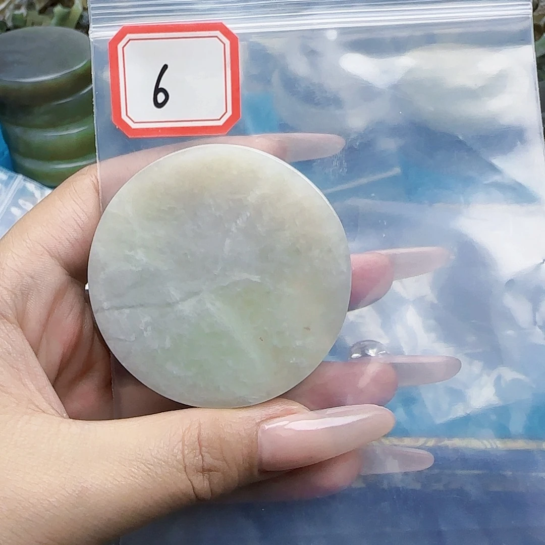 和田玉未镶嵌珠宝半成品