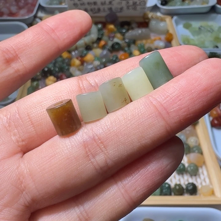 和田玉未镶嵌珠宝半成品