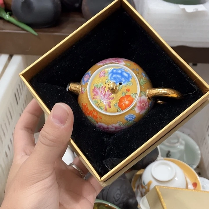 陶瓷茶具全部清清完回家过年