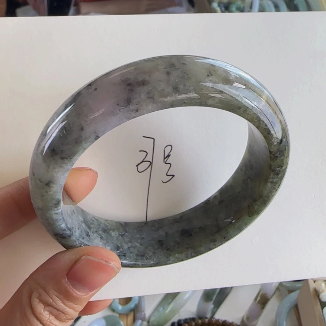 翡翠手镯未镶嵌老坑58圈完美