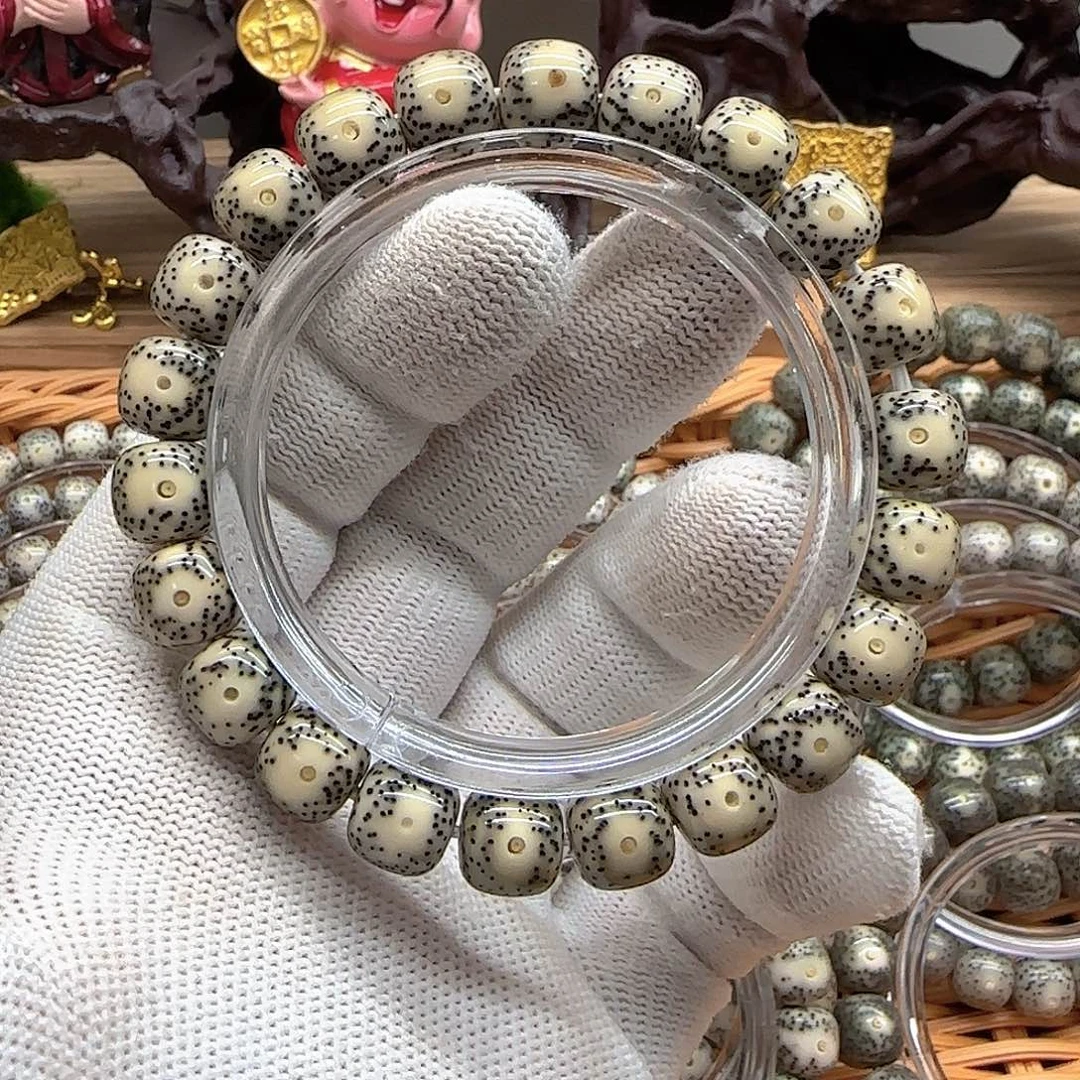 吊坠星月菩提卡10绿包白下播福利