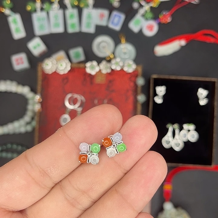 翡翠银S925镶嵌耳饰四叶草