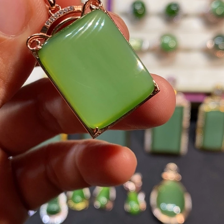 和田玉（碧玉）银S925镶嵌颈饰