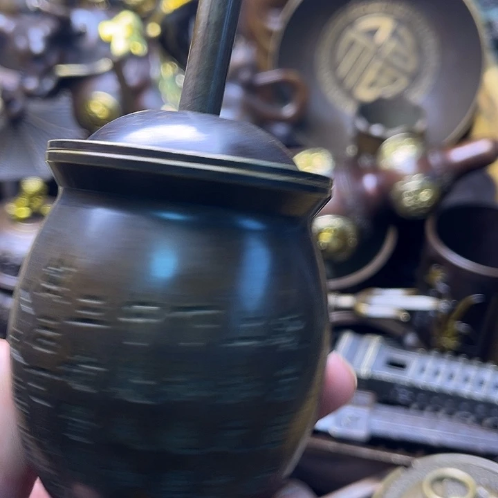 銅2345688857899977899