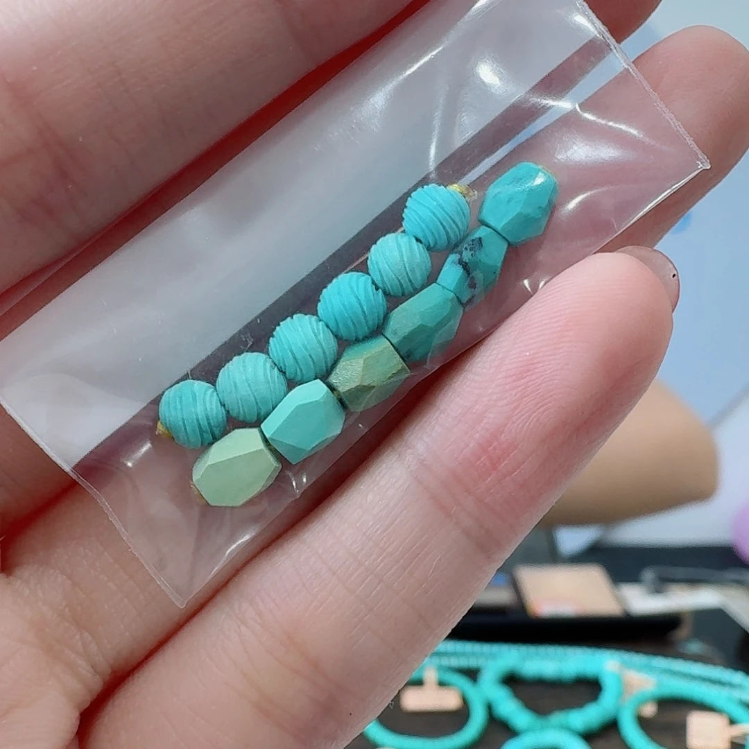 未镶嵌绿松石珠宝奇石
