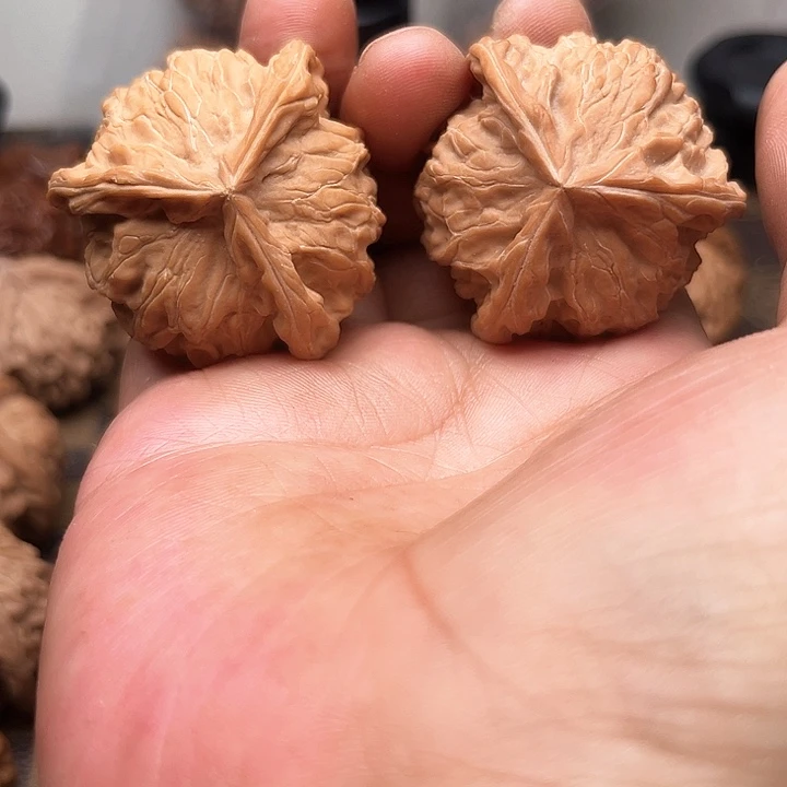 文玩核桃吊坠你们都在