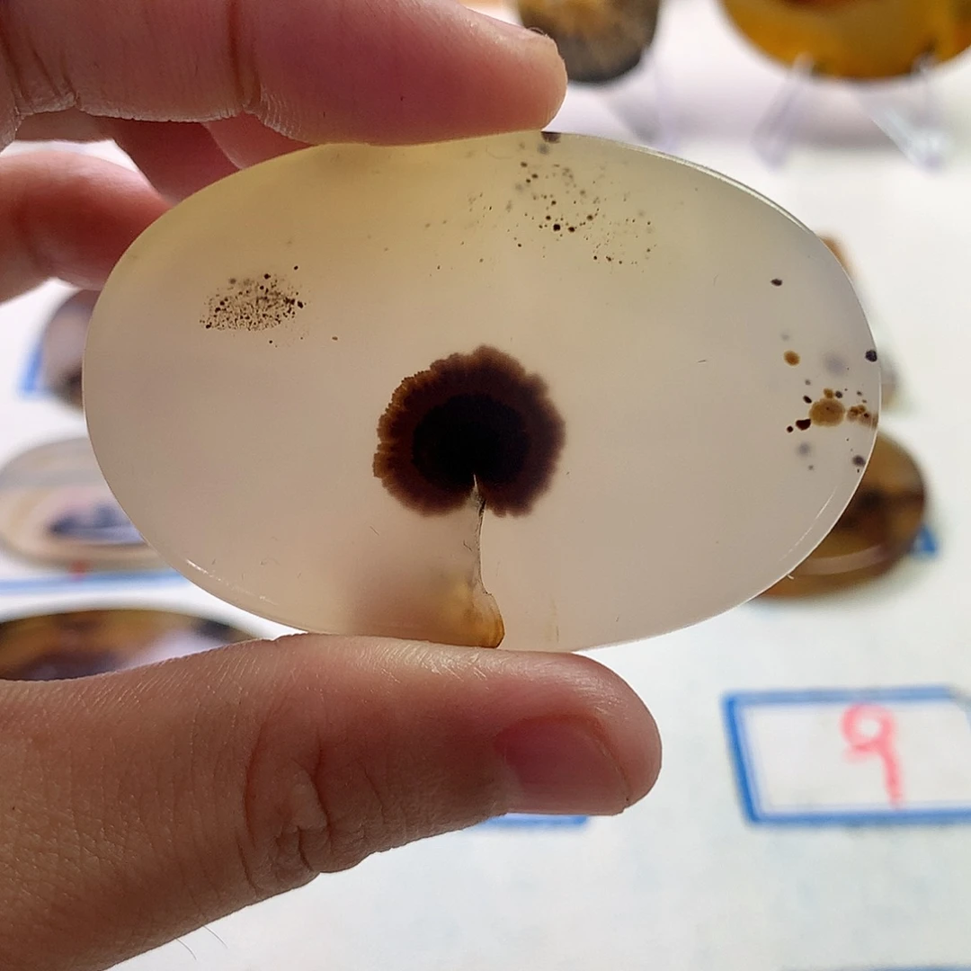 玛瑙/玉髓未镶嵌珠宝半成品