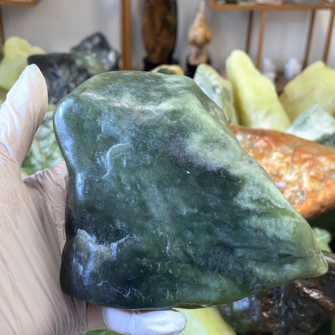 蛇纹石玉未镶嵌中国四大名玉简易