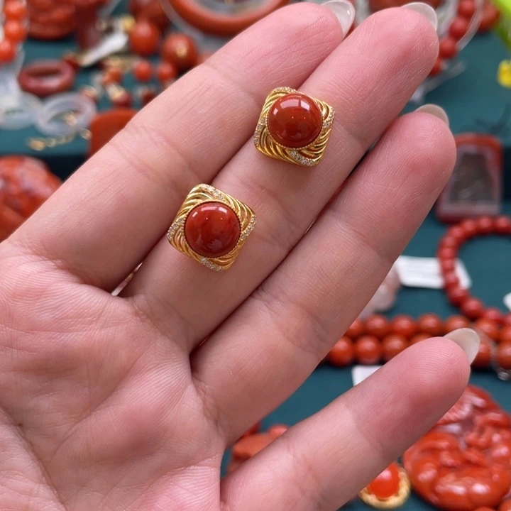 银S925镶嵌川料南红925银方形豪镶耳钉南红玛瑙