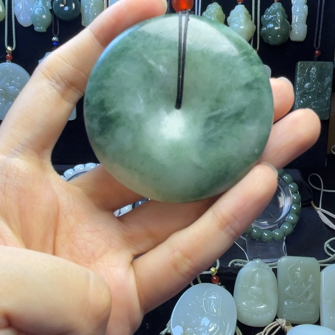 和田玉（碧玉）未镶嵌车挂