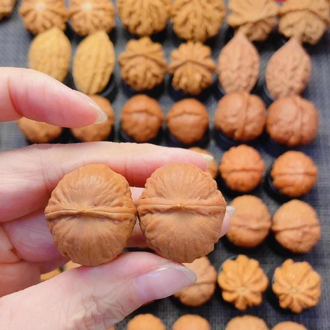 盼***）把件文玩核桃元宝