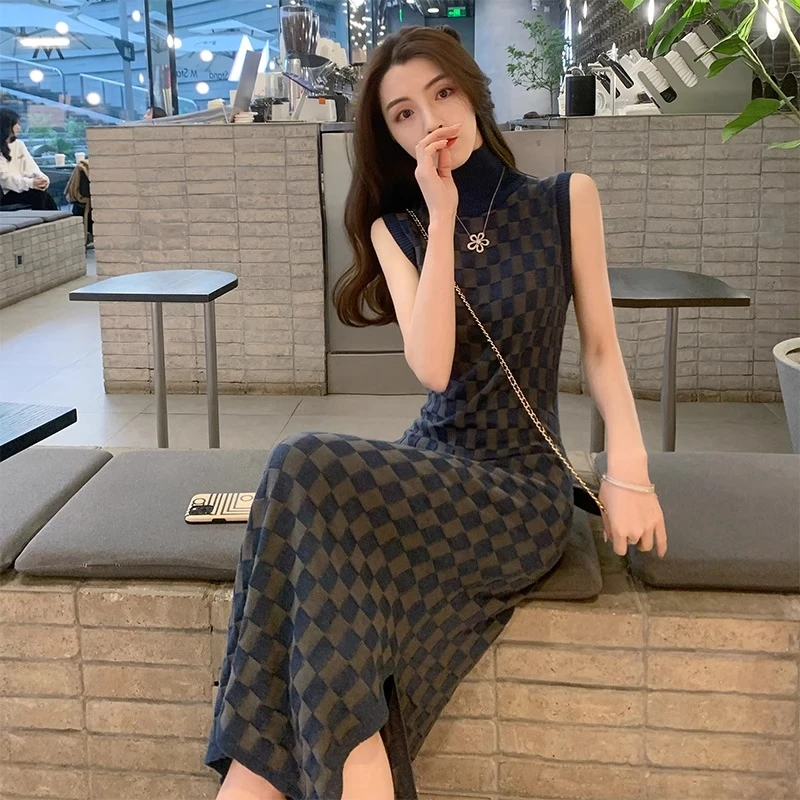 2025新款夏季女装设计感法式复古高级轻奢时尚名媛无袖长款连衣裙