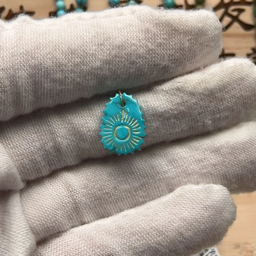 绿松石雕刻未镶嵌