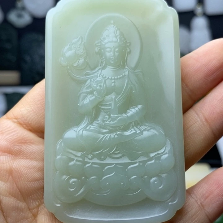 O***o和田玉未镶嵌颈饰