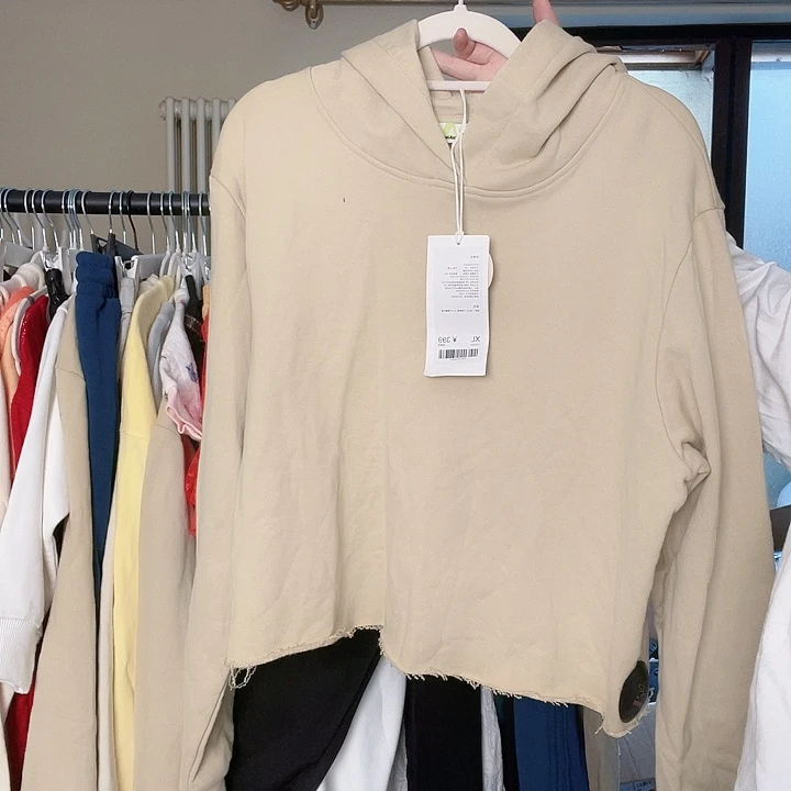 CA，XL码数170.92卫衣208