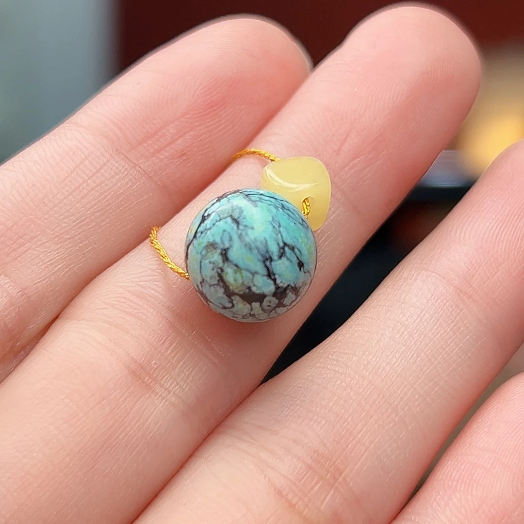 蜜蜡未镶嵌珠宝奇石