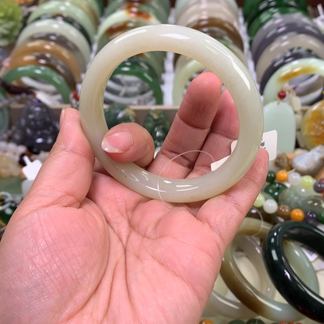 和田玉未镶嵌手镯58_59口径