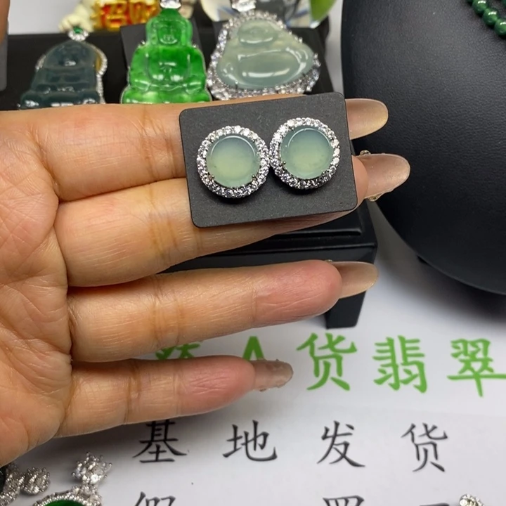 翡翠未镶嵌耳饰翡翠未镶嵌耳饰