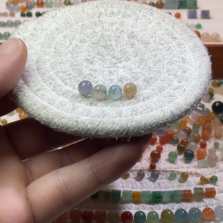 翡翠散珠未镶嵌定制翡翠卡7+，一组