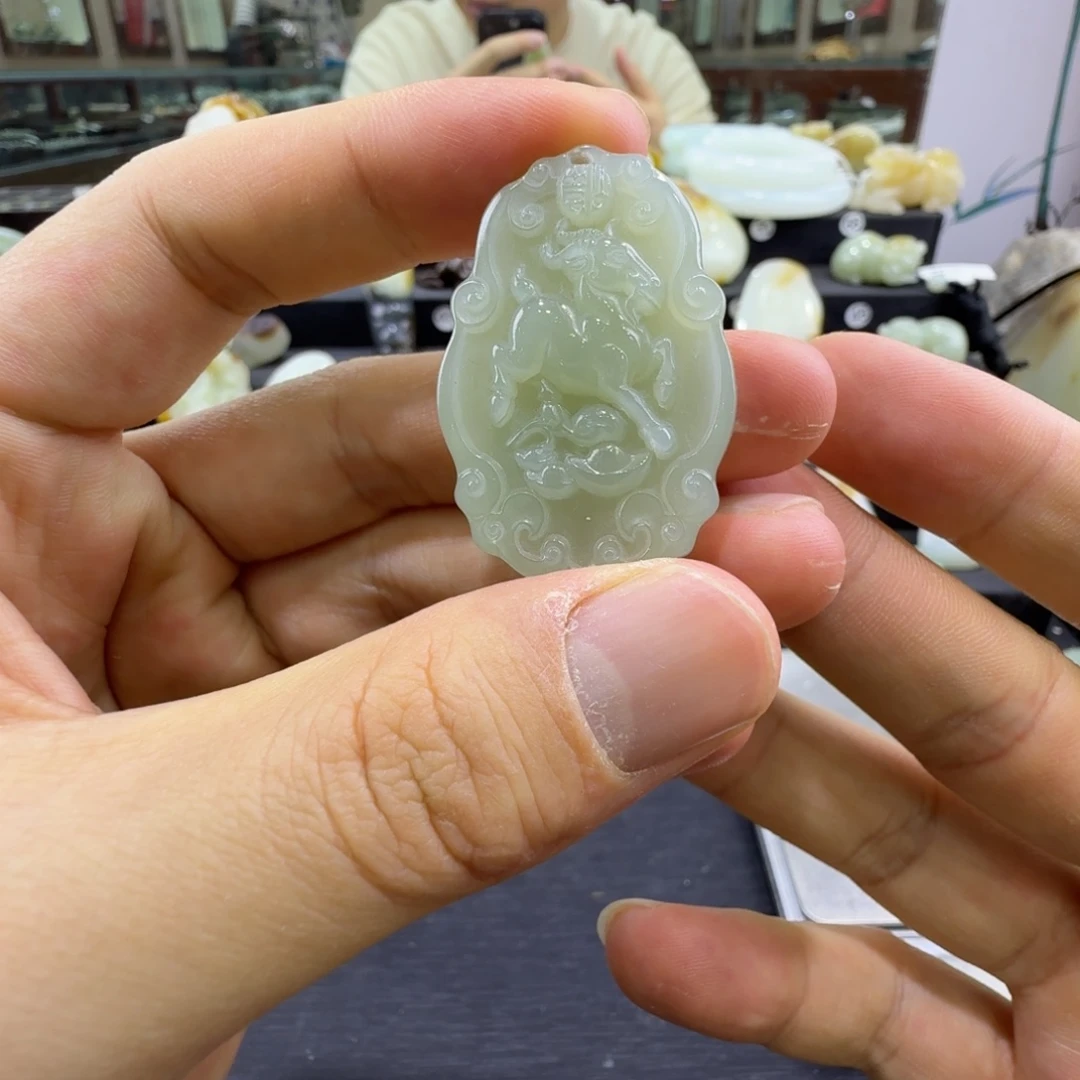 和田玉未镶嵌吊坠(赠链)新疆和田天羊