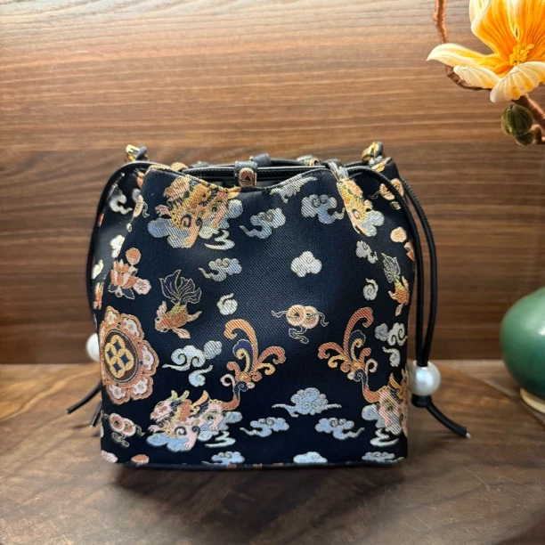 麒麟牡丹烧麦包 手提包 非遗技艺新中式包包