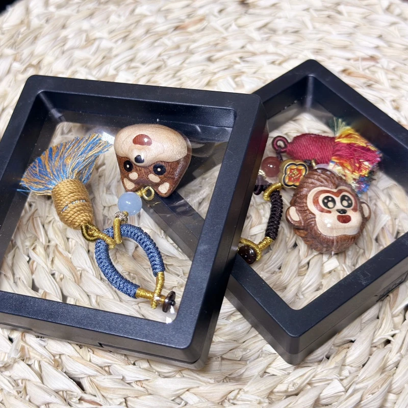 可爱卡通小狗悟空挂件挂饰送薄膜悬浮盒男女通用创意挂饰礼物装饰