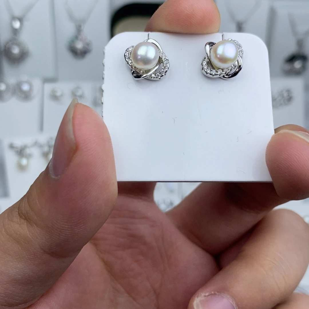 未镶嵌淡水珍珠耳饰