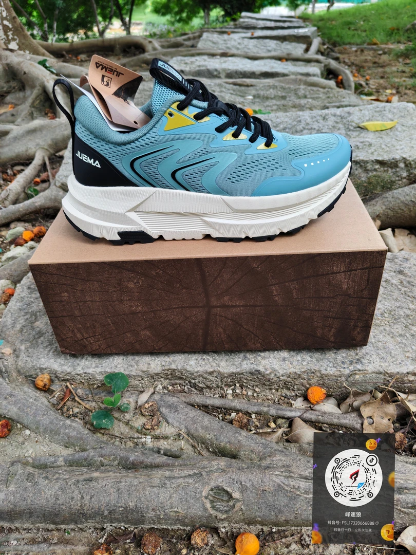 透气运动鞋缓震通用时尚轻便男士运动鞋防滑舒适跑鞋男鞋减震休闲