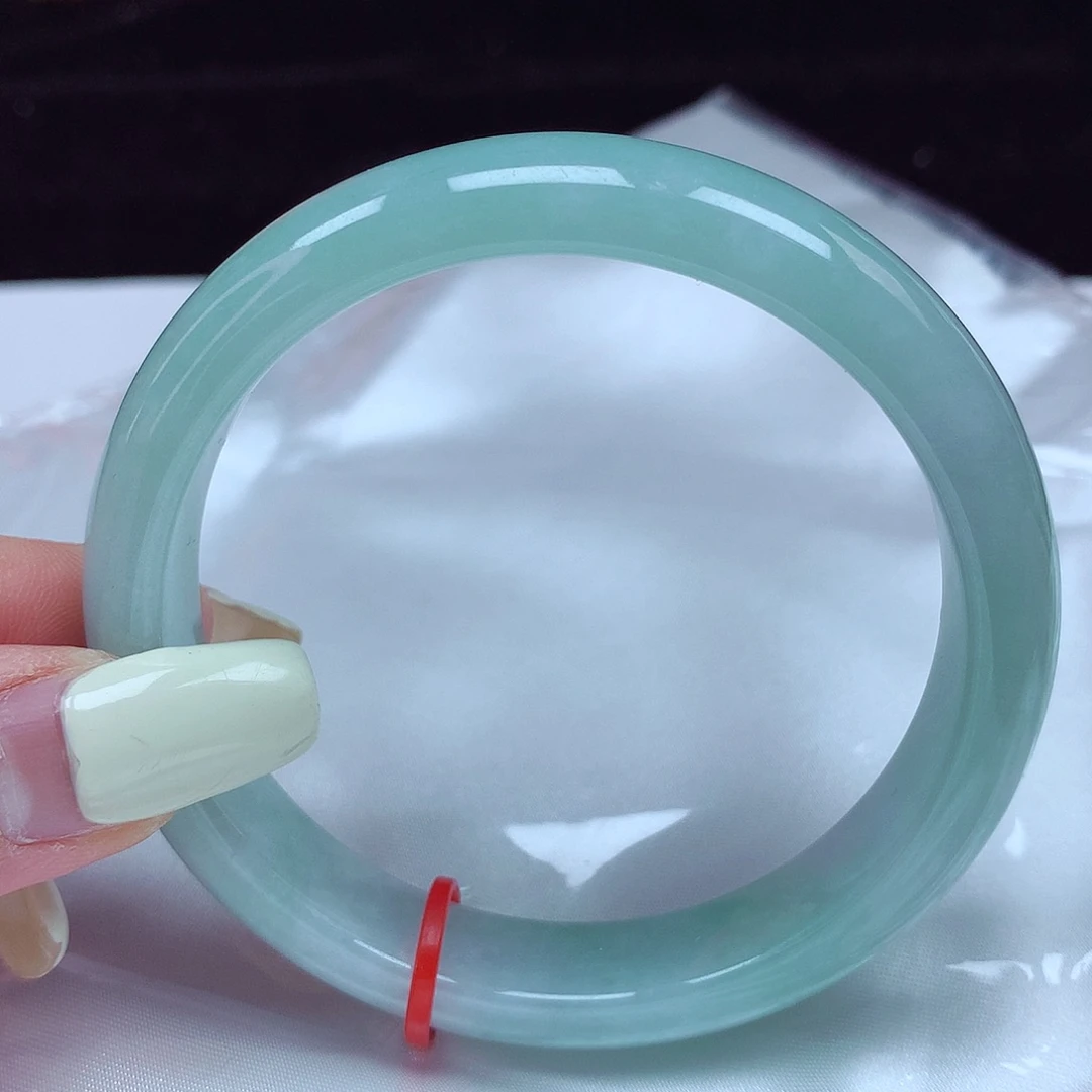 翡翠手镯未镶嵌57-58圈